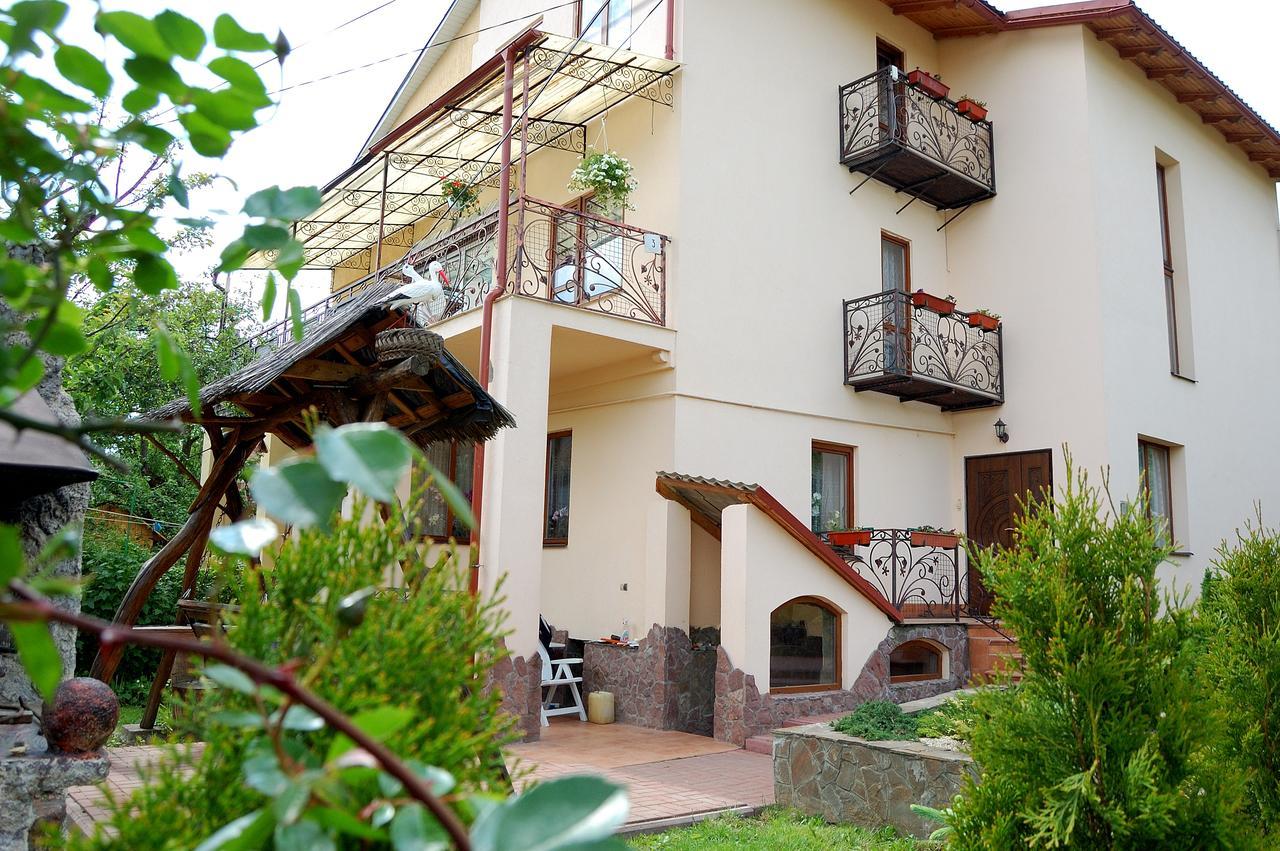 Hotel U Olgi Truskawez Exterior foto