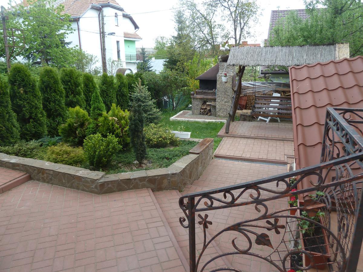 Hotel U Olgi Truskawez Exterior foto